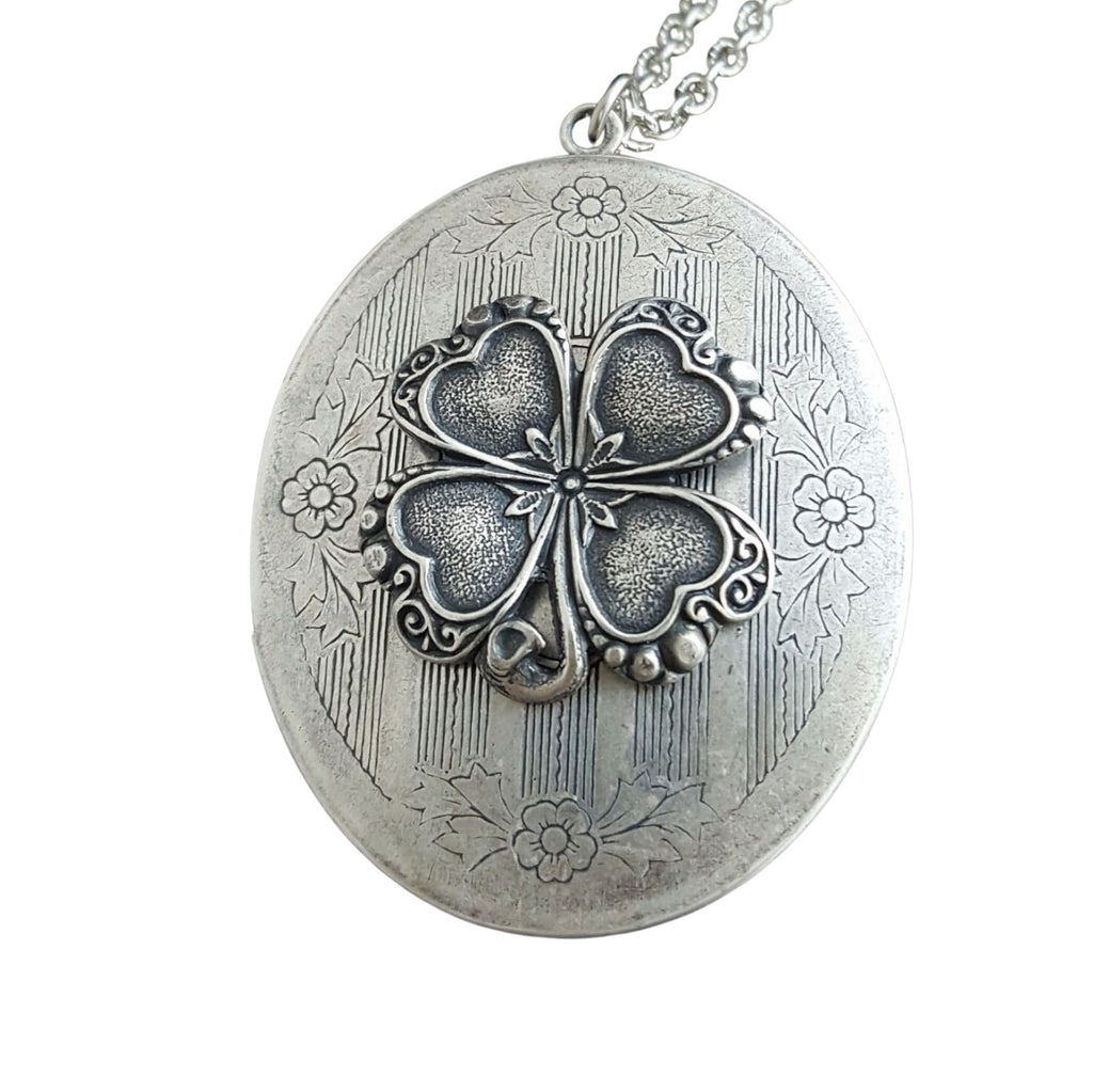 Designer Four Leaf Clover Four Leaf Clover Pendant With Colorful Double  Sided Black And White Diamonds Womens Collarbone Fashion Gift From Japan  And Korea From Henryjewelrys, $35.05 | DHgate.Com